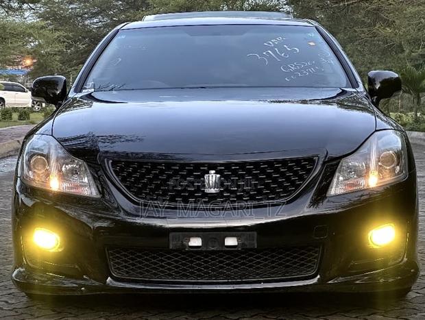 Toyota Crown 2009 Black