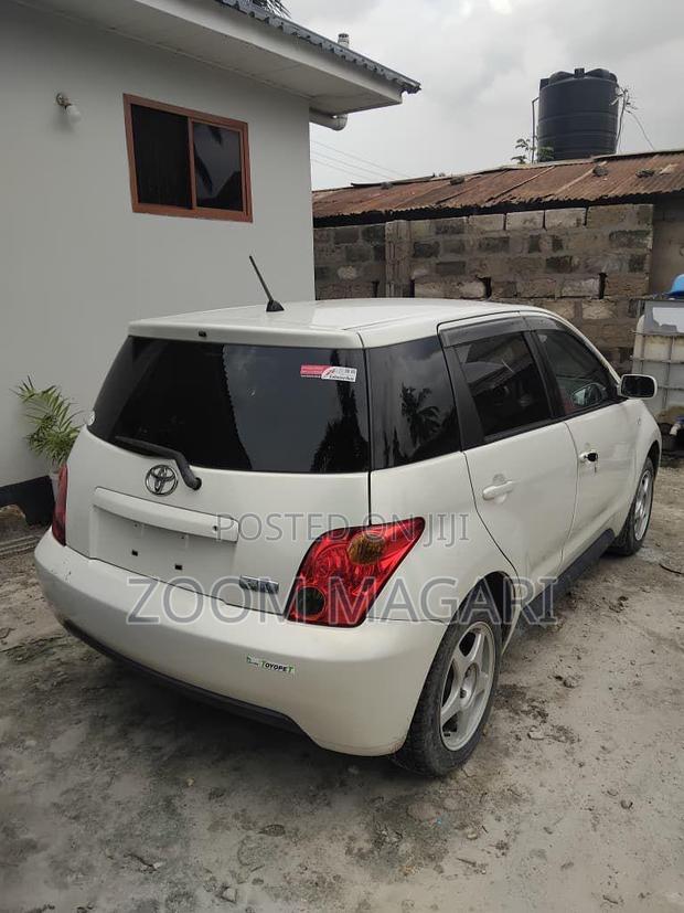 Toyota IST 2008 Pearl