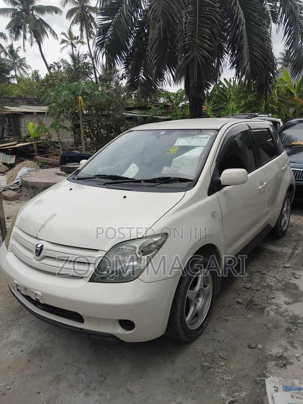 Toyota IST 2008 Pearl