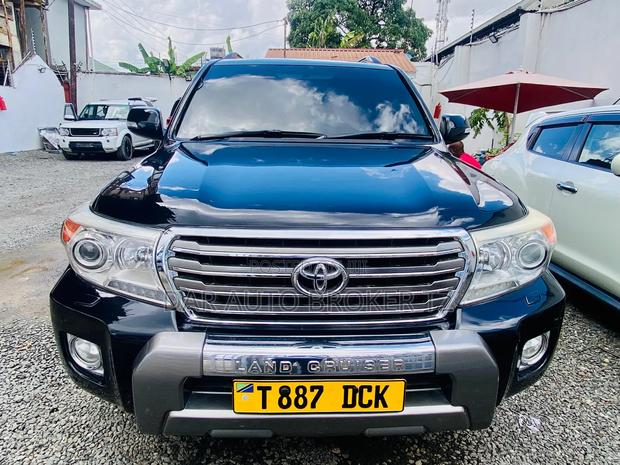 Toyota Land Cruiser 2014 Black