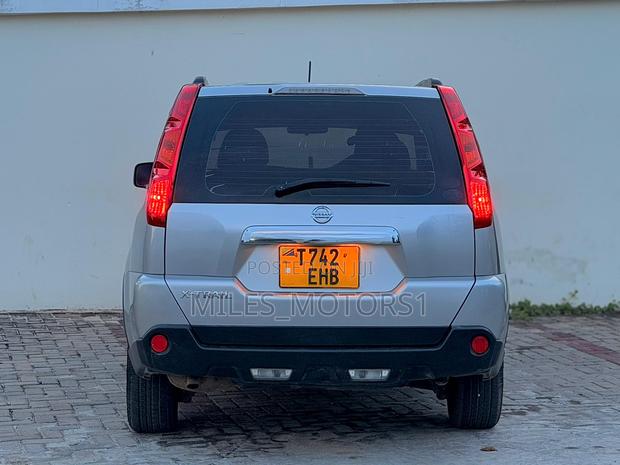 Nissan X-Trail 2009 Silver