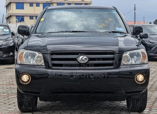 Toyota Kluger 2004 Black