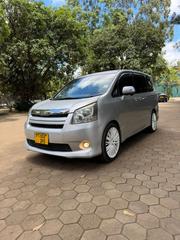 Toyota Noah 2008 Silver for sale