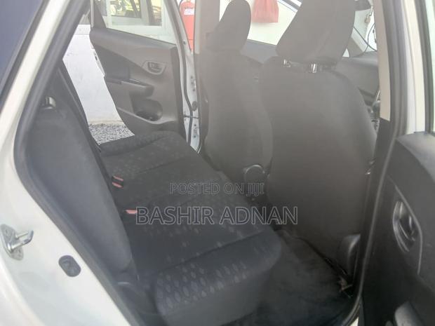 Toyota Ractis 1.5 FWD 2013 White