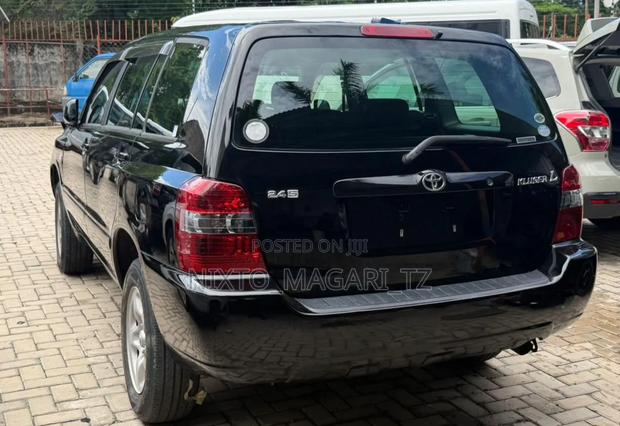 Toyota Kluger 2004 Black