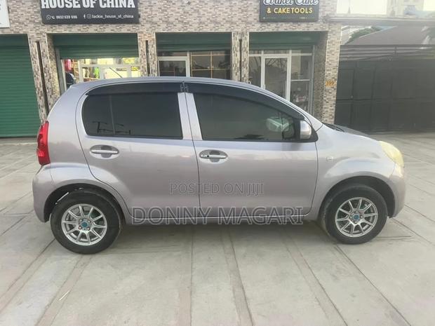 Toyota Passo 2011 Gray