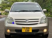 Toyota IST 2004 Gold for sale