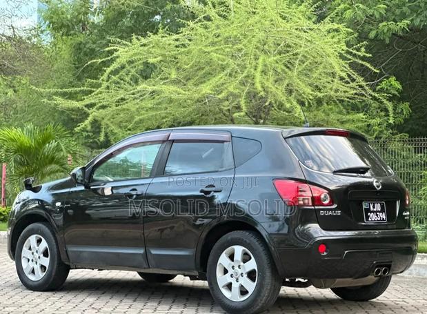 Nissan Dualis 2010 Black