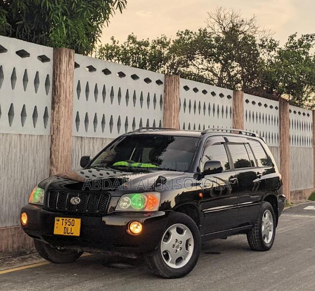 Toyota Kluger 2001 Black