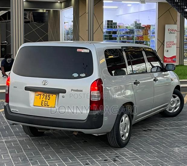 Toyota Probox 2004 Silver