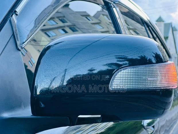 Toyota Harrier 2.4 2005 Black