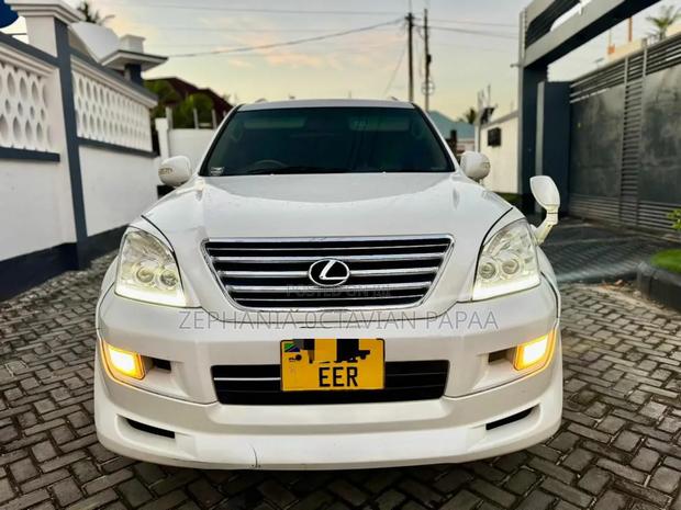 Toyota Land Cruiser Prado 2005 White