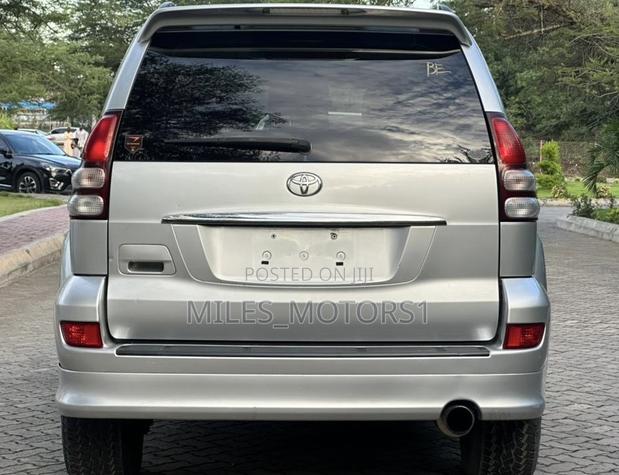 Toyota Land Cruiser Prado 2006 Silver
