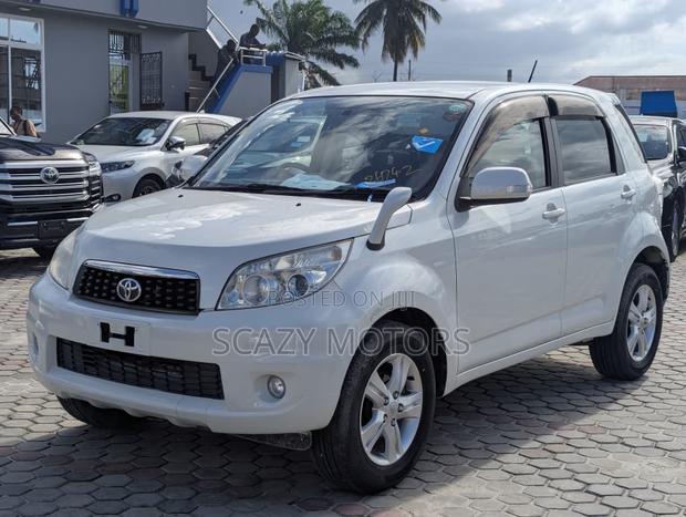 Toyota Rush 2008 Off white