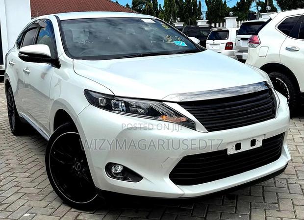 Toyota Harrier 2016 Off white