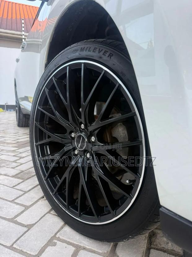 Toyota Harrier 2016 Off white