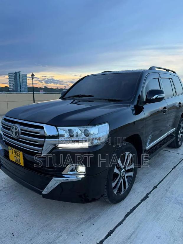 Toyota Land Cruiser 4.5 V8 TD STD 2011 Black