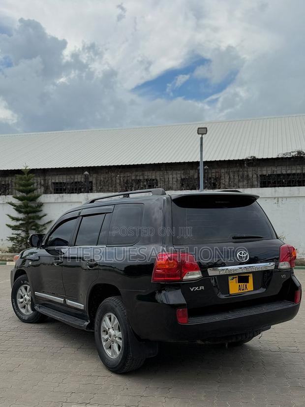 Toyota Land Cruiser 2009 Black