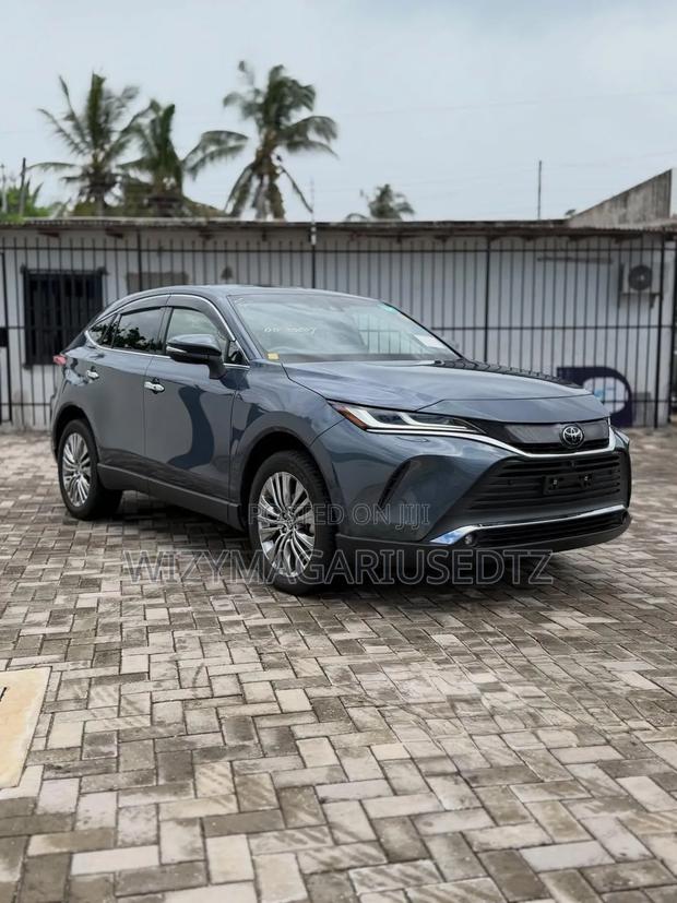 Toyota Harrier 2021 Gray