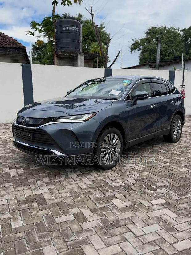 Toyota Harrier 2021 Gray