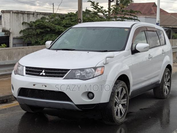 Mitsubishi Outlander 2008 White