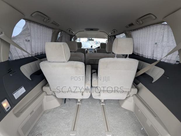 Toyota Alphard 2005 White