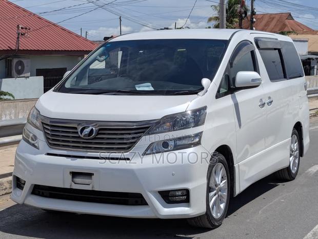 Toyota Noah 2008 White