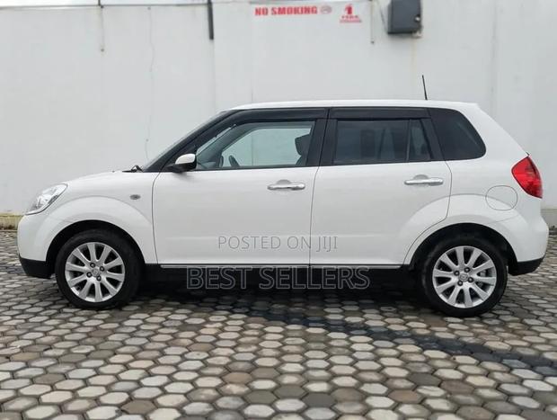 Mazda Verisa 2007 White