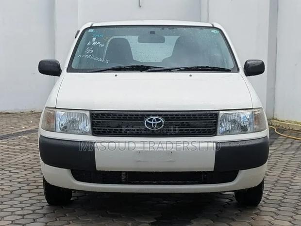 Toyota Succeed 2012 White