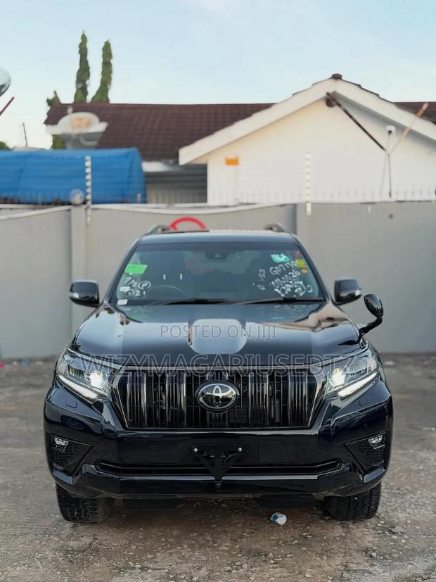 Toyota Land Cruiser Prado 2.8 2021 Brown