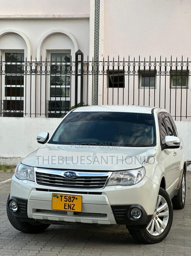 Subaru Forester 2012 White