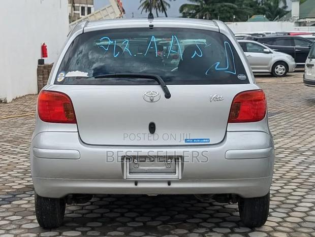 Toyota Vitz 1.3 AWD 3dr 2002 Silver