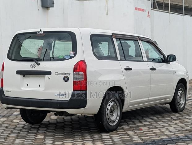 Toyota Probox 2014 White