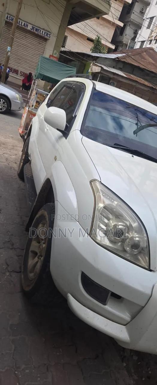 Toyota Land Cruiser Prado 2.7 i 16V 2006 White