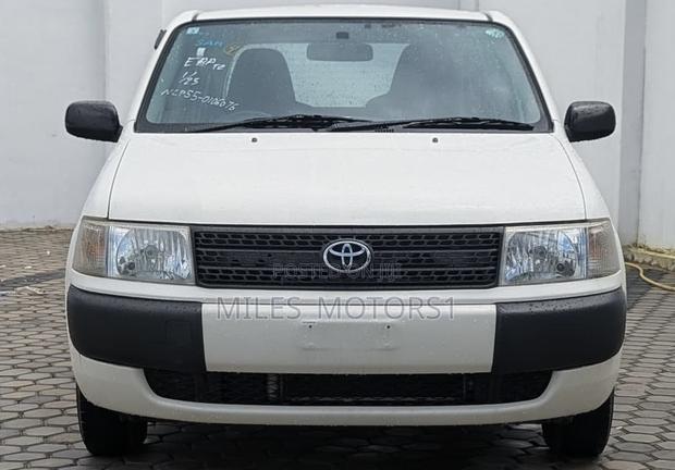 Toyota Probox 2012 White