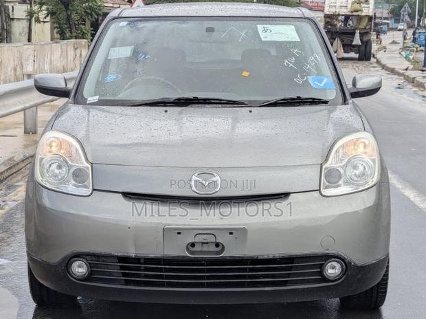 Mazda Verisa 2008 Gray