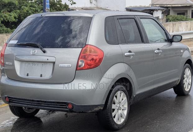 Mazda Verisa 2008 Gray