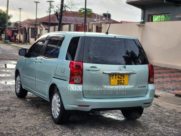 Toyota Raum 2007 Blue