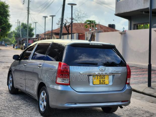 Toyota Wish 2008 Gray