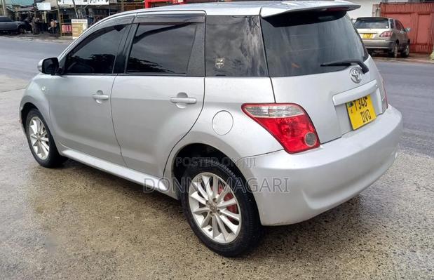 Toyota IST 2006 Silver