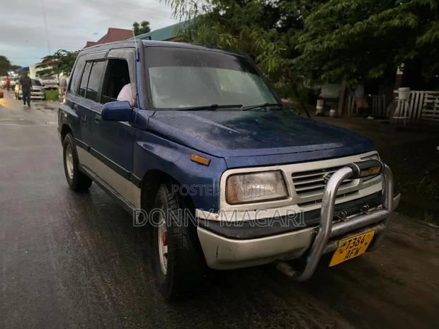 Suzuki Escudo 2005 Blue
