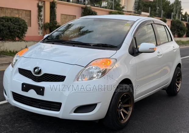 Toyota Vitz 2010 Burgundy