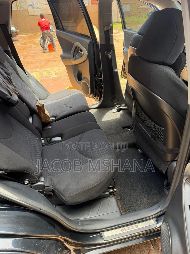 Toyota Vanguard 2008 Black