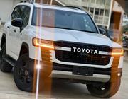 Toyota Land Cruiser 2024 Pearl for sale