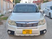 Subaru Forester 2010 White for sale