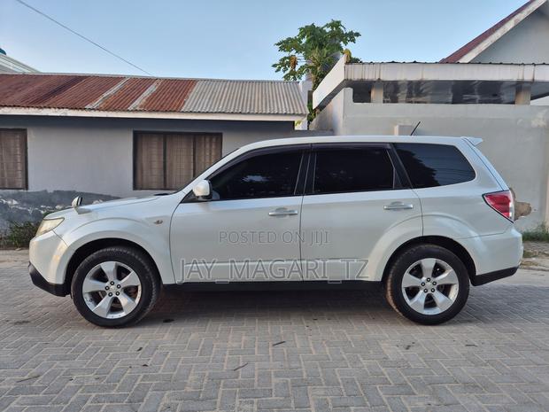 Subaru Forester 2010 White