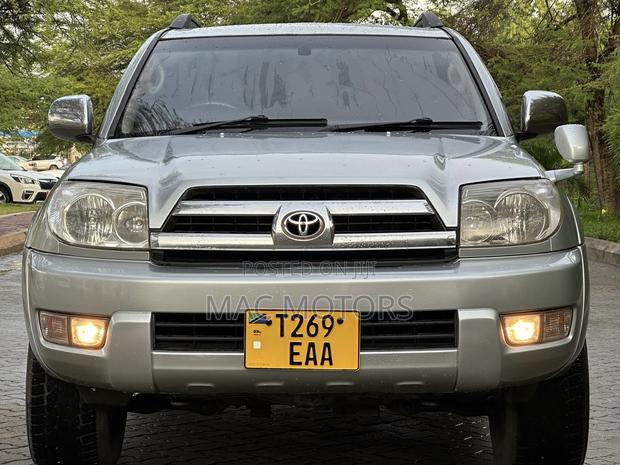 Toyota Hilux Surf 2.7 SSR 2004 Silver