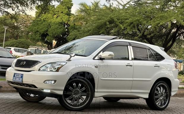 Toyota Harrier 2006 White
