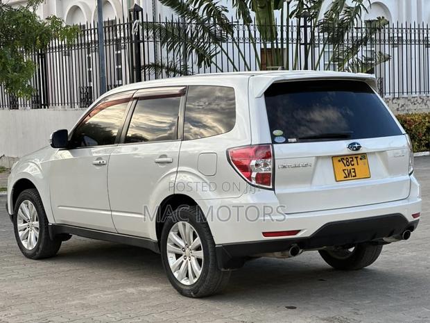 Subaru Forester 2011 White
