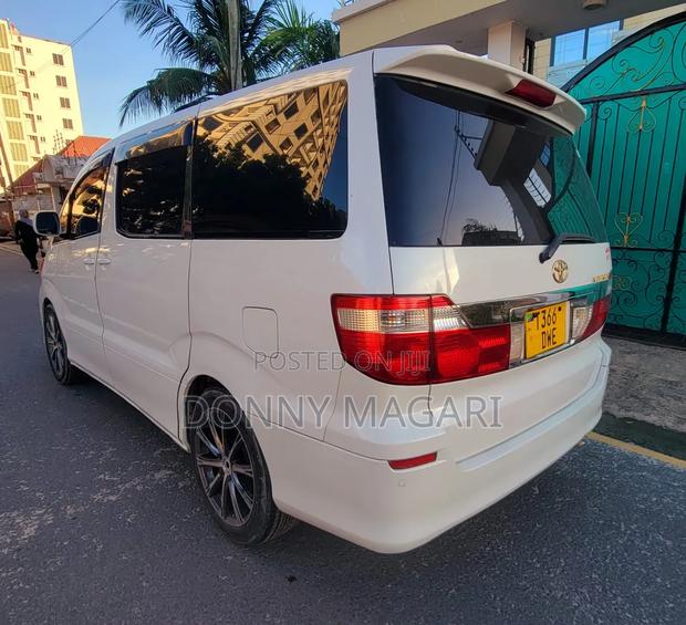 Toyota Alphard 2006 White